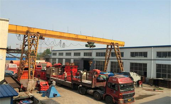 砂石生產(chǎn)線裝車發(fā)往客戶現(xiàn)場
