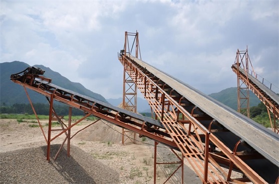 四川時(shí)產(chǎn)120t河卵石制砂生產(chǎn)線設(shè)備安裝現(xiàn)場(chǎng)